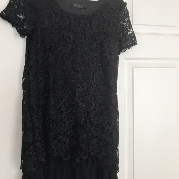 Dress - Picture 1 of 3